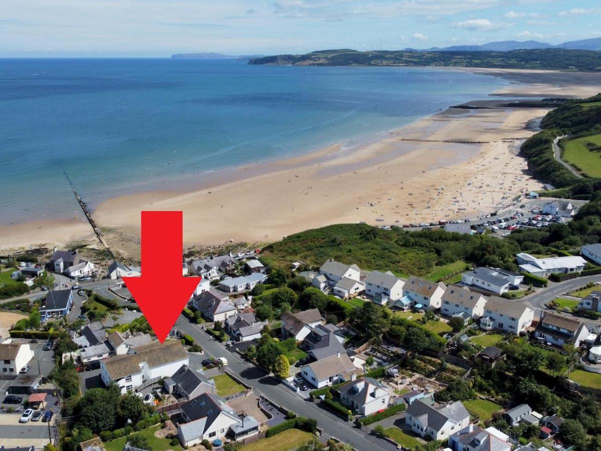 Pass The Keys 2 Bed Sea View Apartment With Balcony Parking Benllech Eksteriør billede